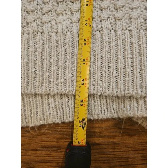 Kerisma Sweater Womens M/L Acrylic Blend Beige Turtleneck Boxy Textured - Picture 4 of 8